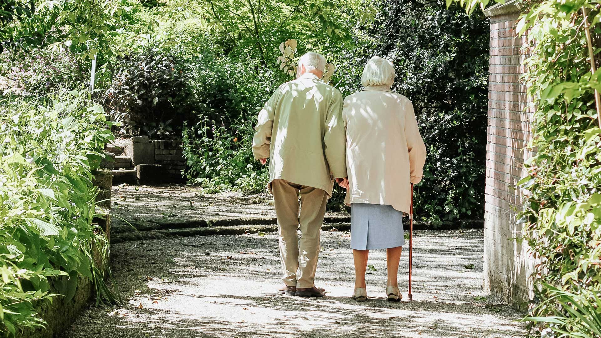 3 reasons to consider caring for your aging parents