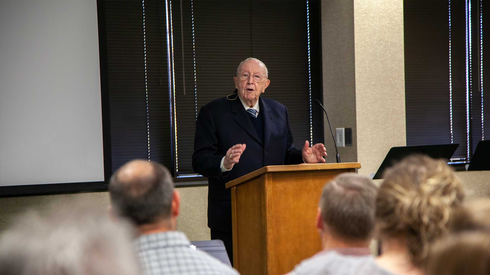 ‘Iconic’ missionary encourages NC Baptists to remember their call