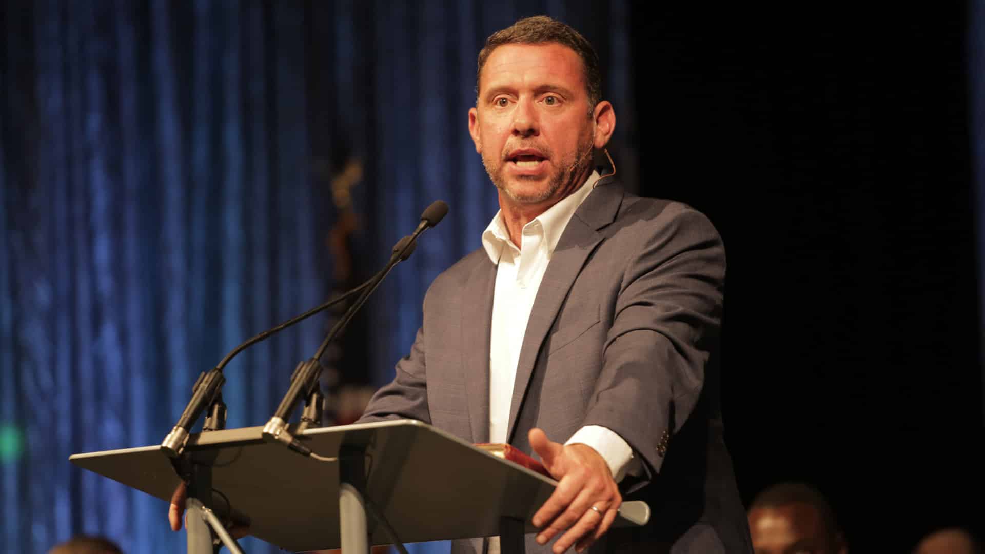 Unzicker outlines Revelation 5 vision for NC Baptists