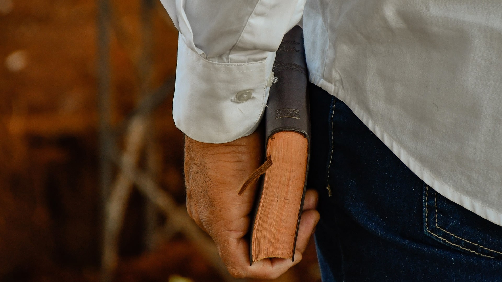 What the Bible says about a pastor’s authority