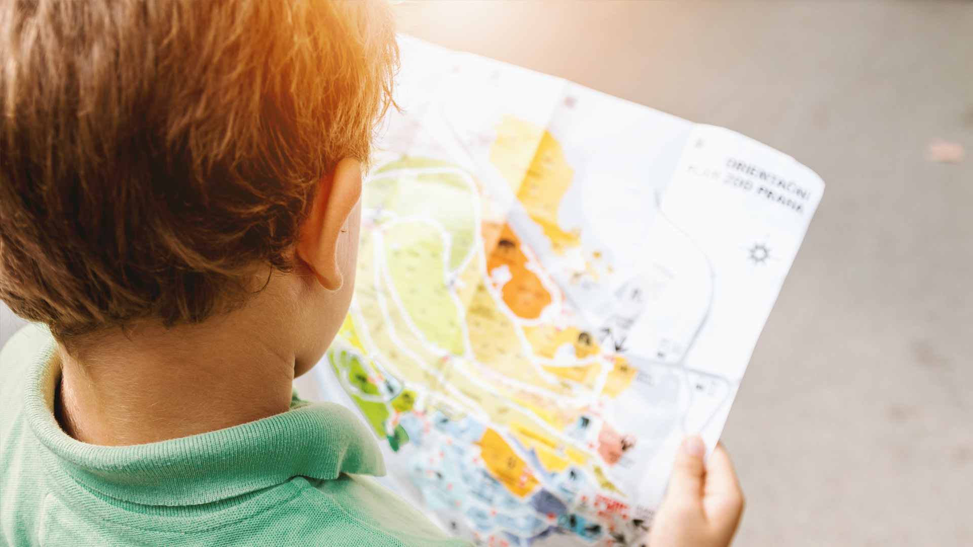 5 maneras de enseñar a los niños a amar las misiones durante la semana de la EBV